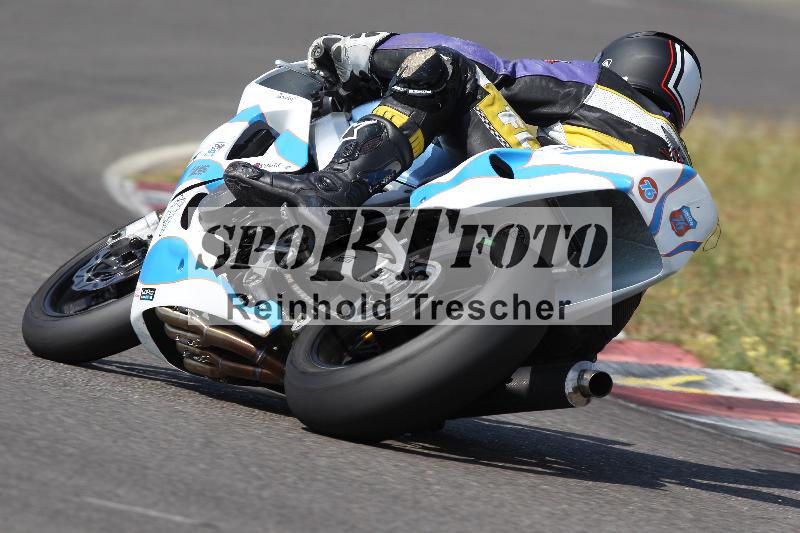 /Archiv-2022/45 28.07.2022 Speer Racing ADR/Gruppe gelb/backside